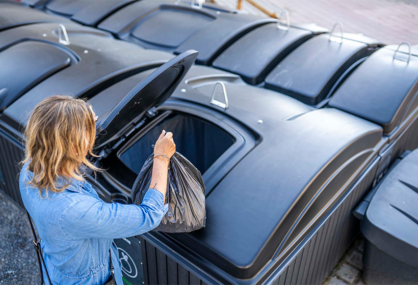 MolokDomino lids from above