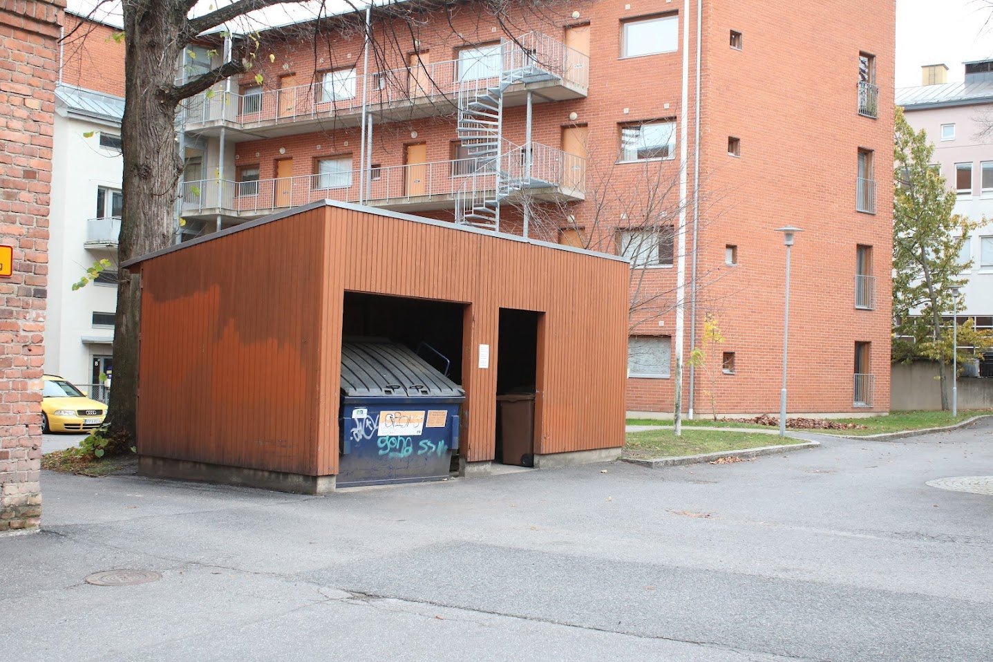 Vanha jätesäiliö