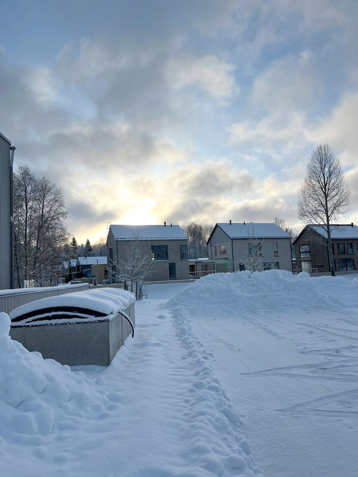 Jätepiste rakentamisvaiheessa talvella 2024-2025, Asuntomessut 2025 Oulu